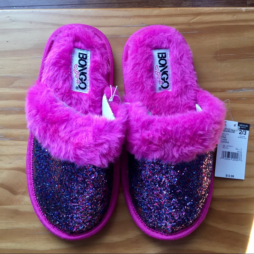 🆕 Slippers - Picture 2 of 2
